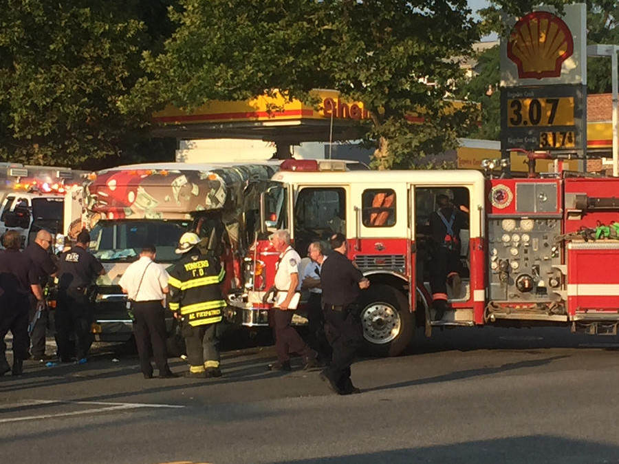 fire truck crash injures 10