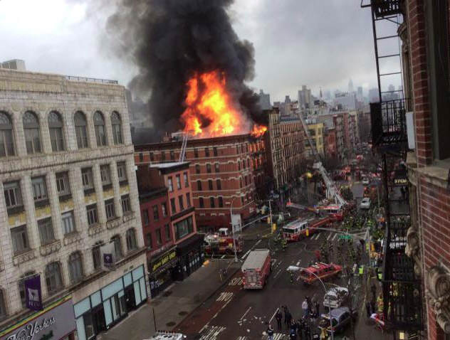 manhatten building fire