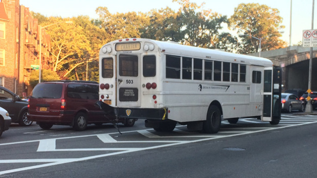 glendale bus crash multiple injuries